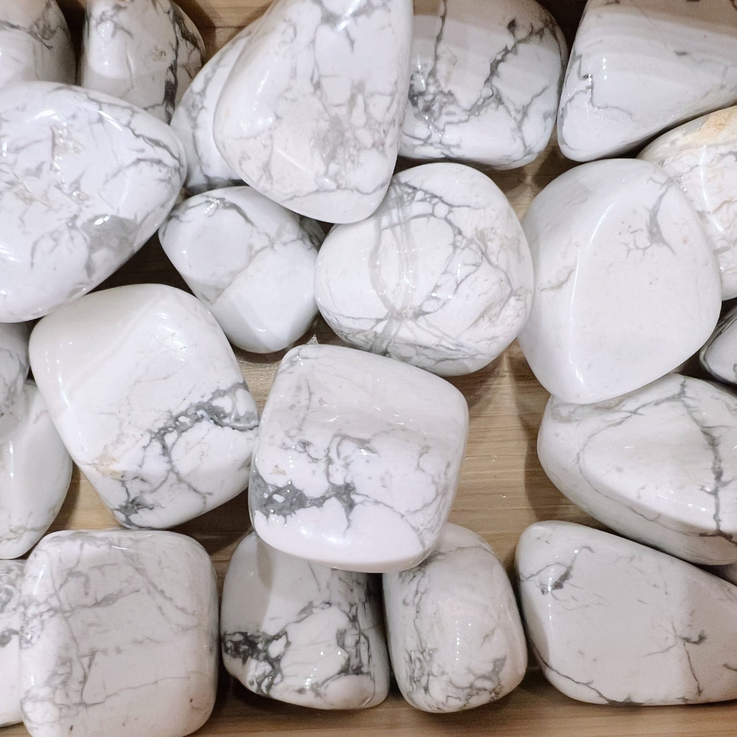 Howlite Tumbled Stone | Polished | 1-2"