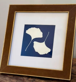 4"x4"and 5"x5" prints in 8"x8" frame