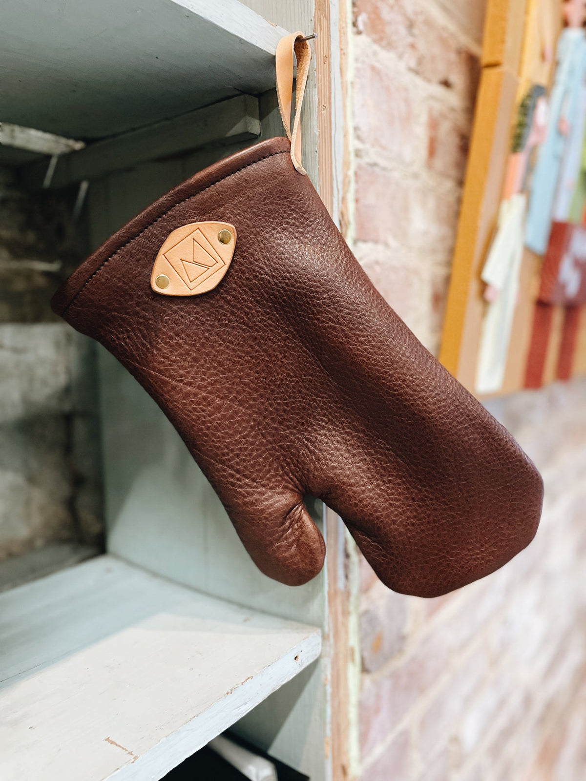 The Mitt (PREORDER)